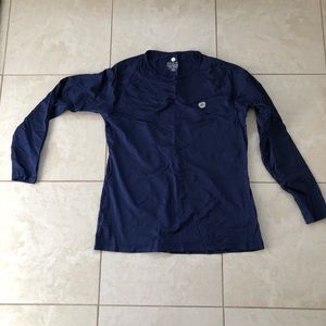 Solumbra long sleeve shirt. Size Medium